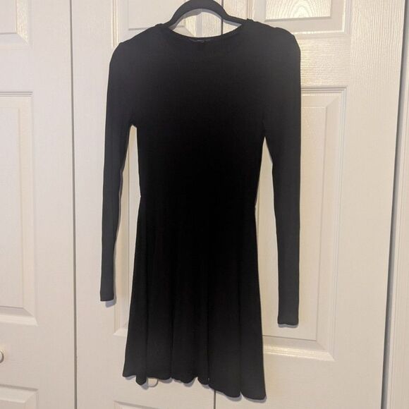 Forever 21 Women’s Long Sleeve Black Knit Dress Size Small - Picture 2 of 5